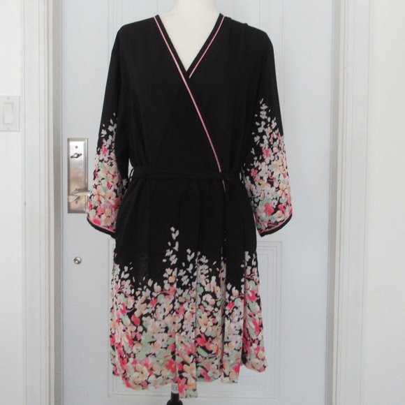 OSCAR DE LA RENTA PINK LABEL VINTAGE BELTED FLORAL ROBE Size Small Black Multi - Picture 1 of 8